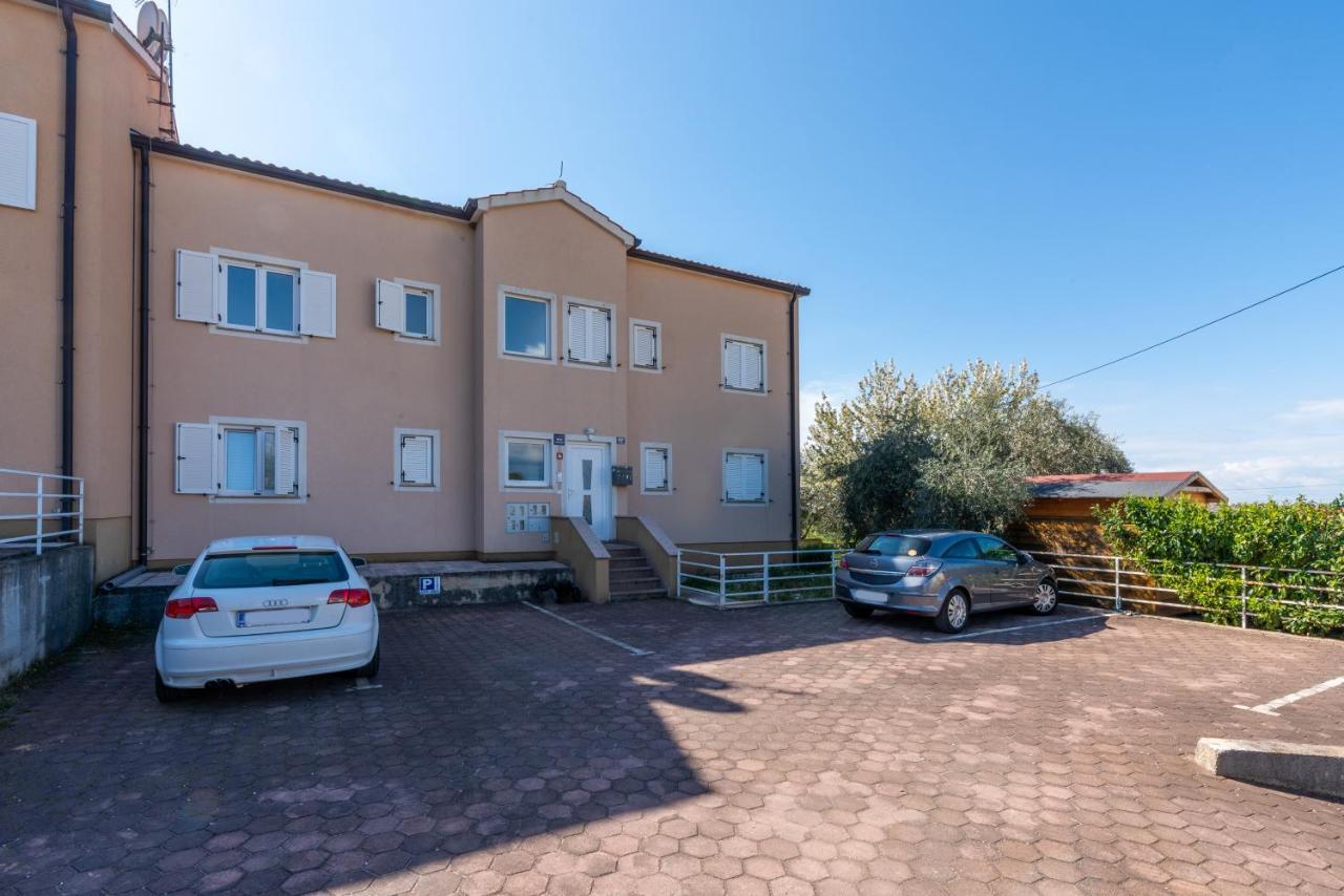 App 982 Apartment Rosini Exterior photo